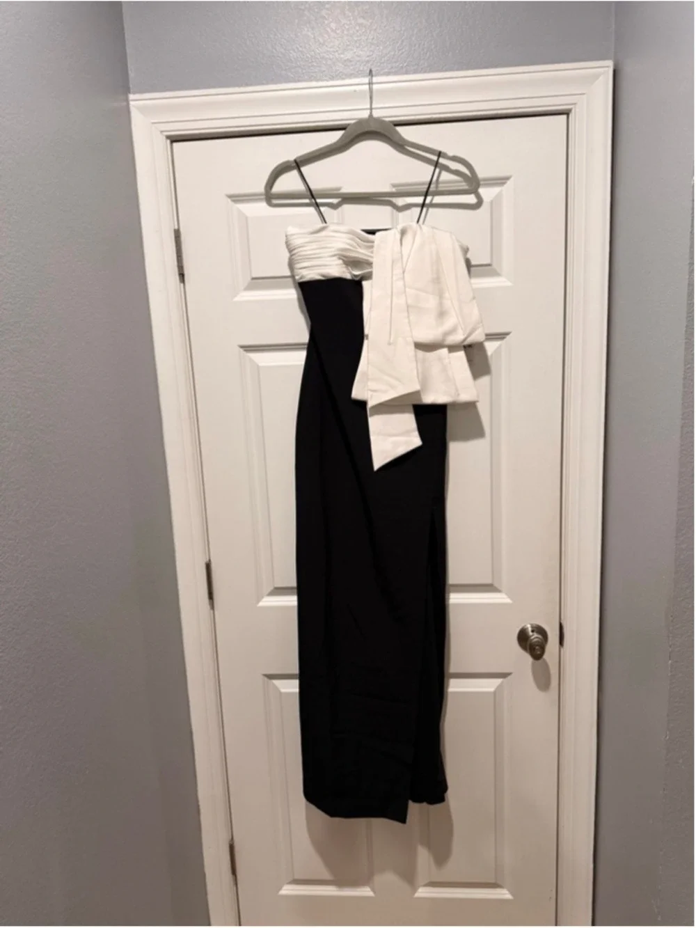 Women's AMUR Strapless Column Gown in Black and Ivory, Size 4